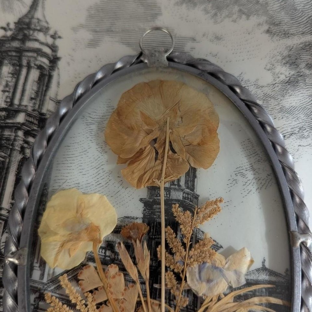 Vintage Pressed Flower Convex Glass Oval Wall Art Silver Frame 7x4.5 - Picture 5 of 8